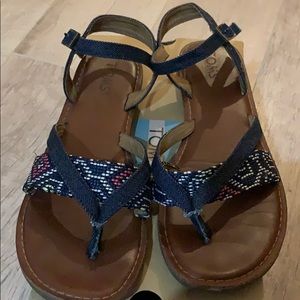 Toms sandals